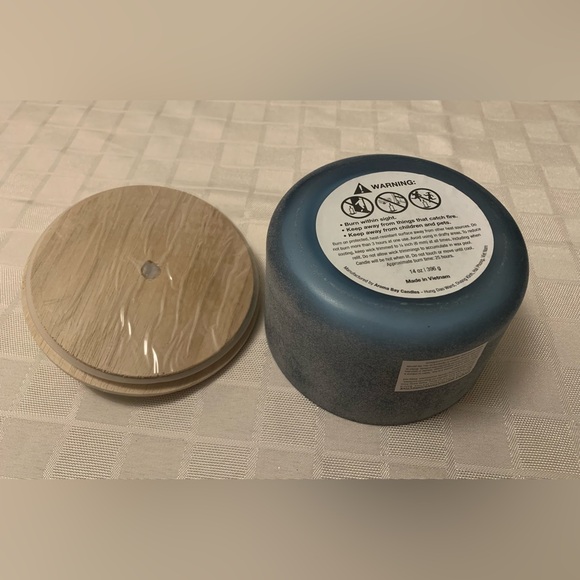 Three Wick Candle - Picture 3 of 3